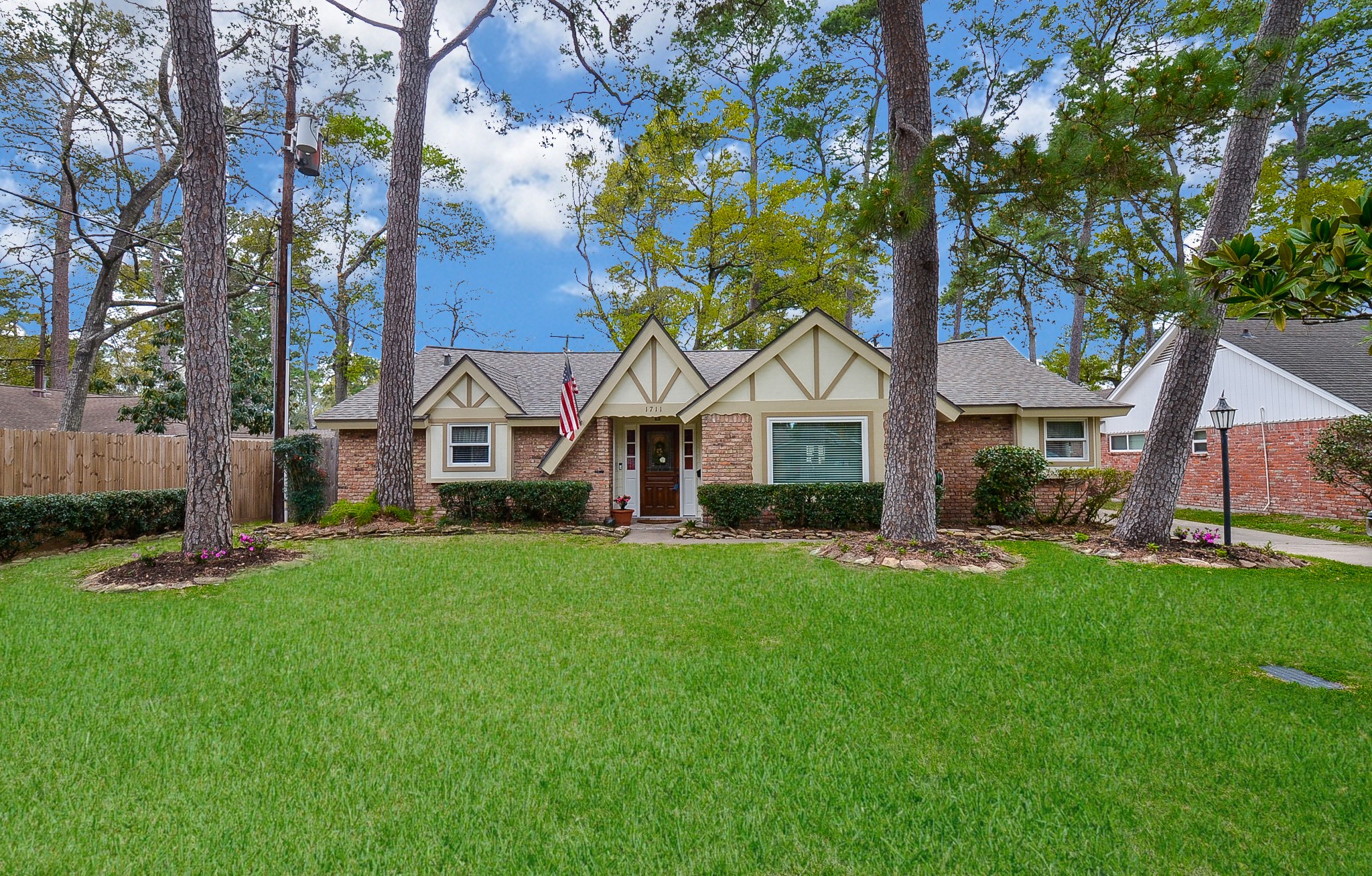 1711 Nocturne Lane Houston TX 77043
