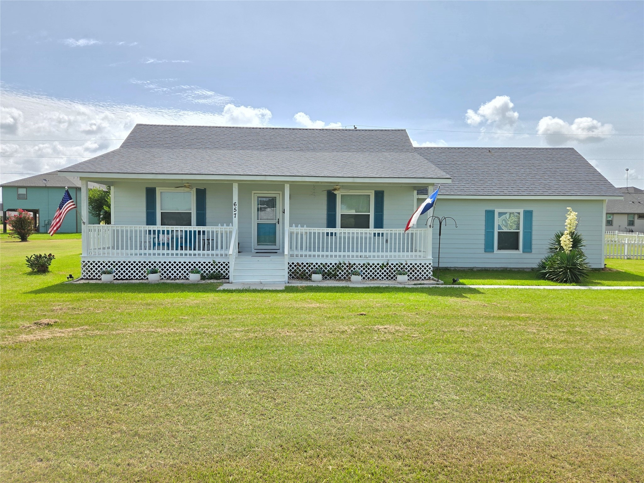 657 Bayview Drive Palacios TX 77465