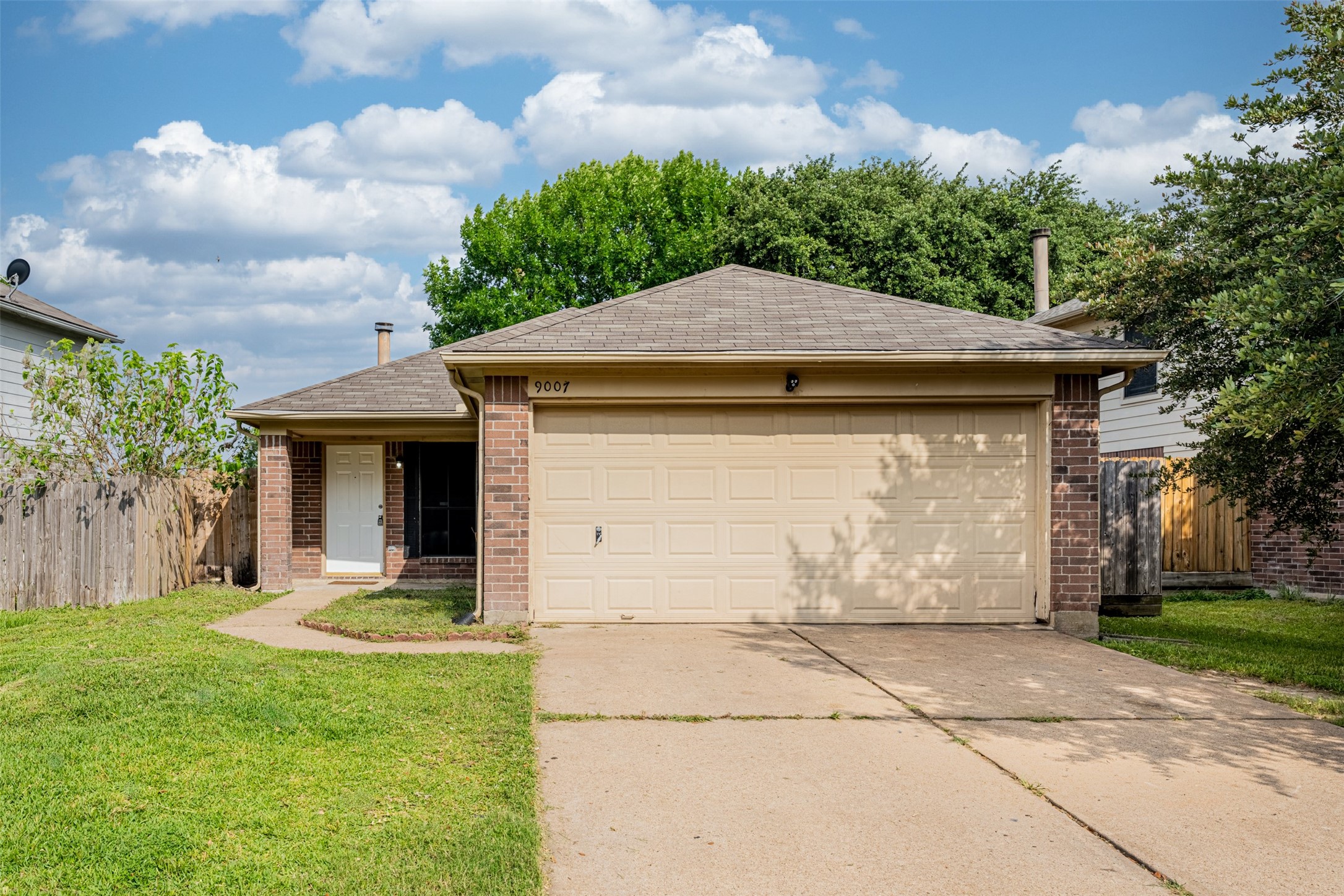 9007 Walworth Drive Houston TX 77088