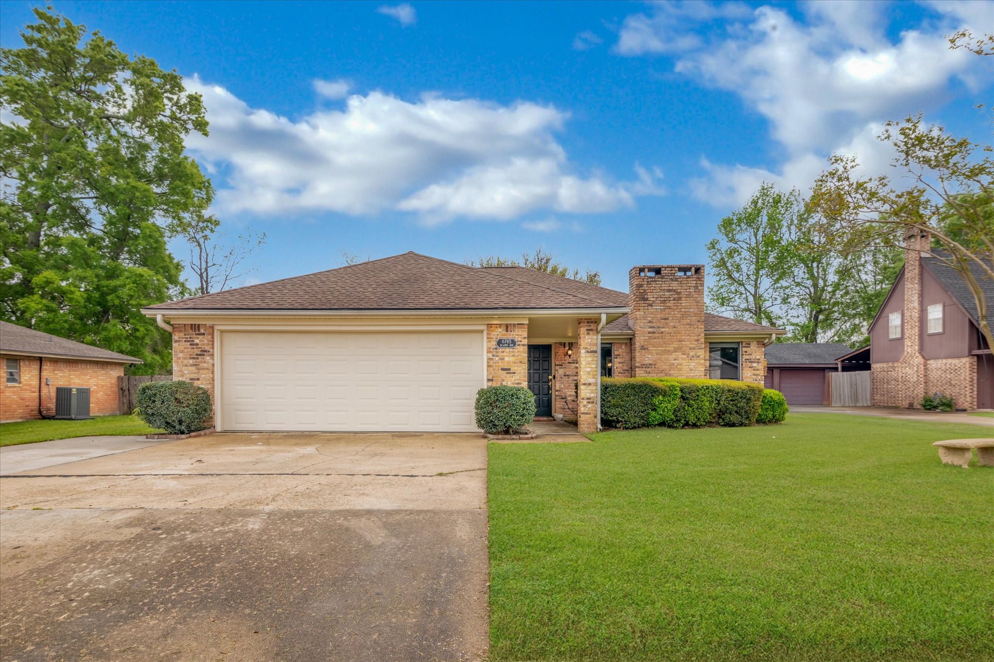 6745 Gladys Avenue Beaumont TX 77706