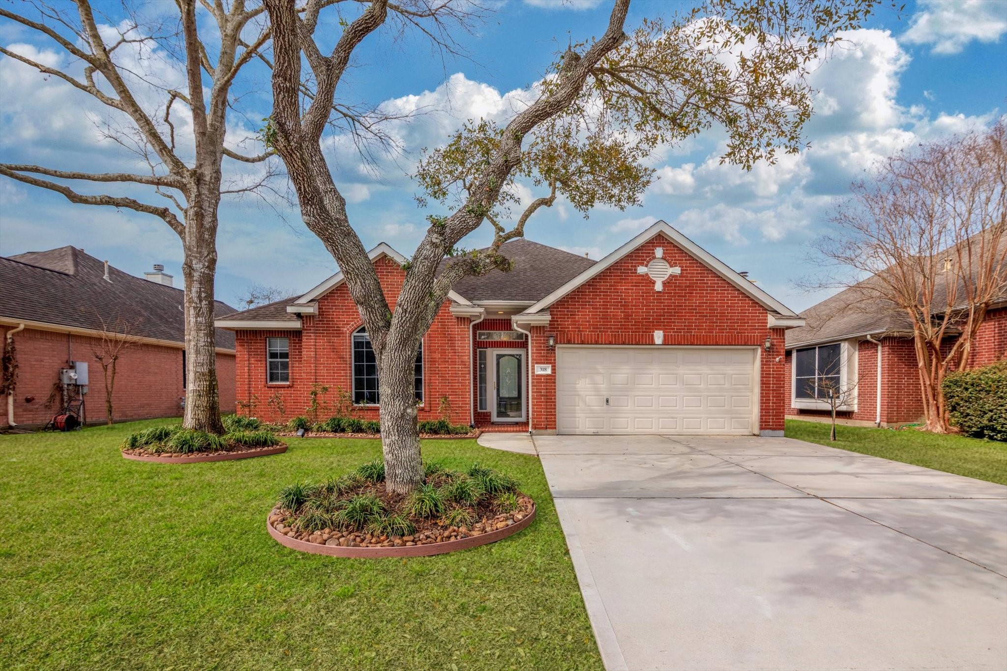 318 Colony Creek Drive Dickinson TX 77539