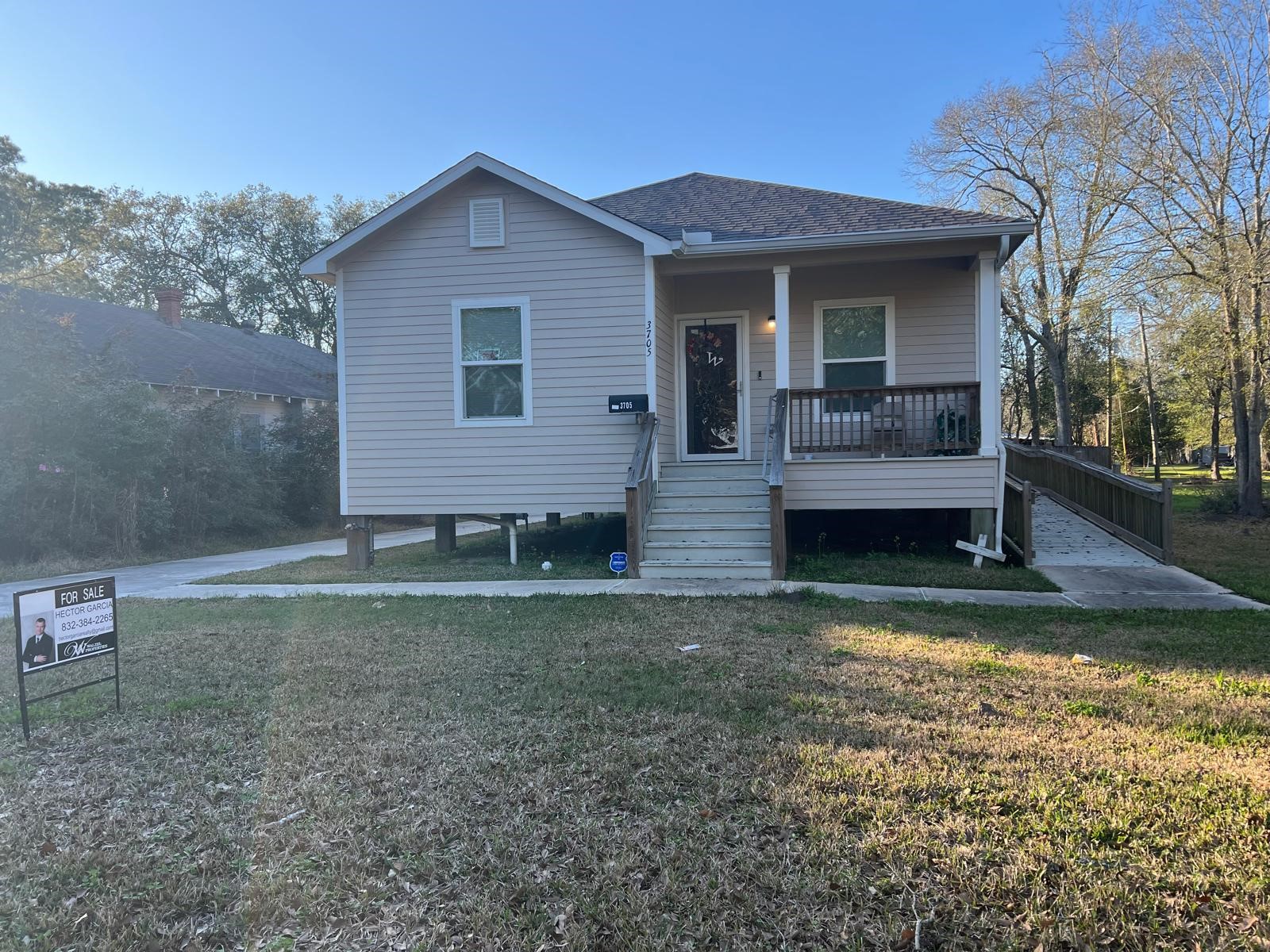 3705 Lakeshore Drive Port Arthur TX 77642