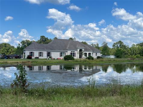 1437 County Road 3141 E Cleveland TX 77327