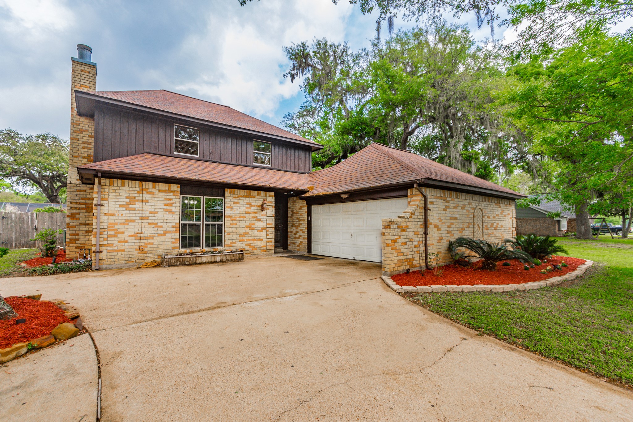 268 S Amherst Drive West Columbia TX 77486