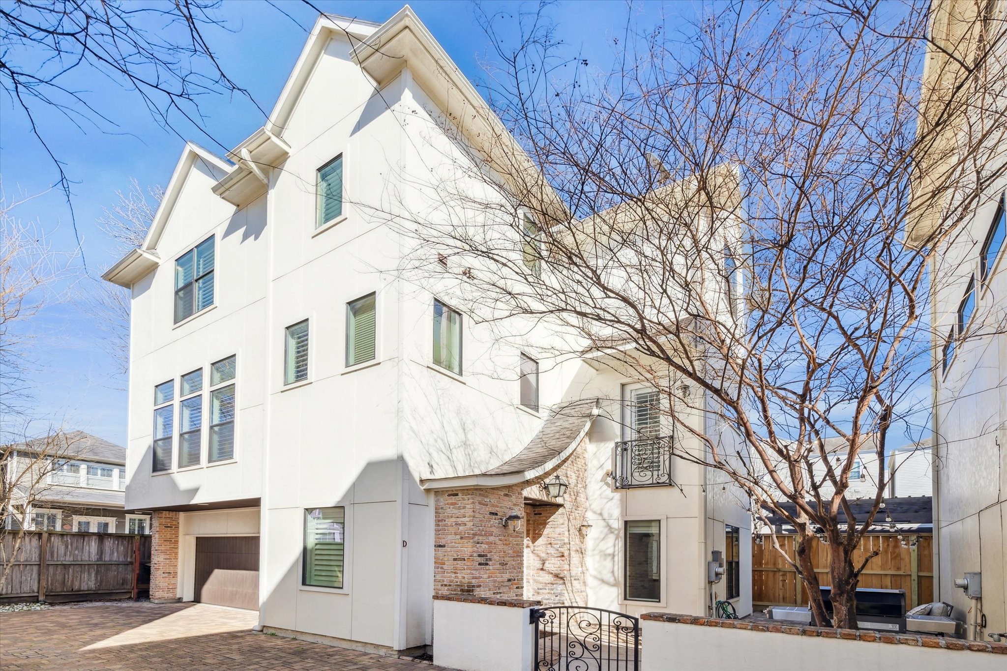 1009 W 24th Street D Houston TX 77008