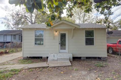 1220 Neyland Street Houston TX 77022