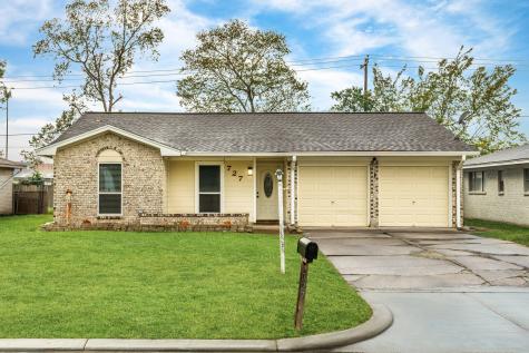 727 Rockbrook Drive Houston TX 77015