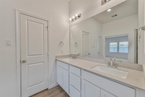3015 King Oaks Street Baytown TX 77251