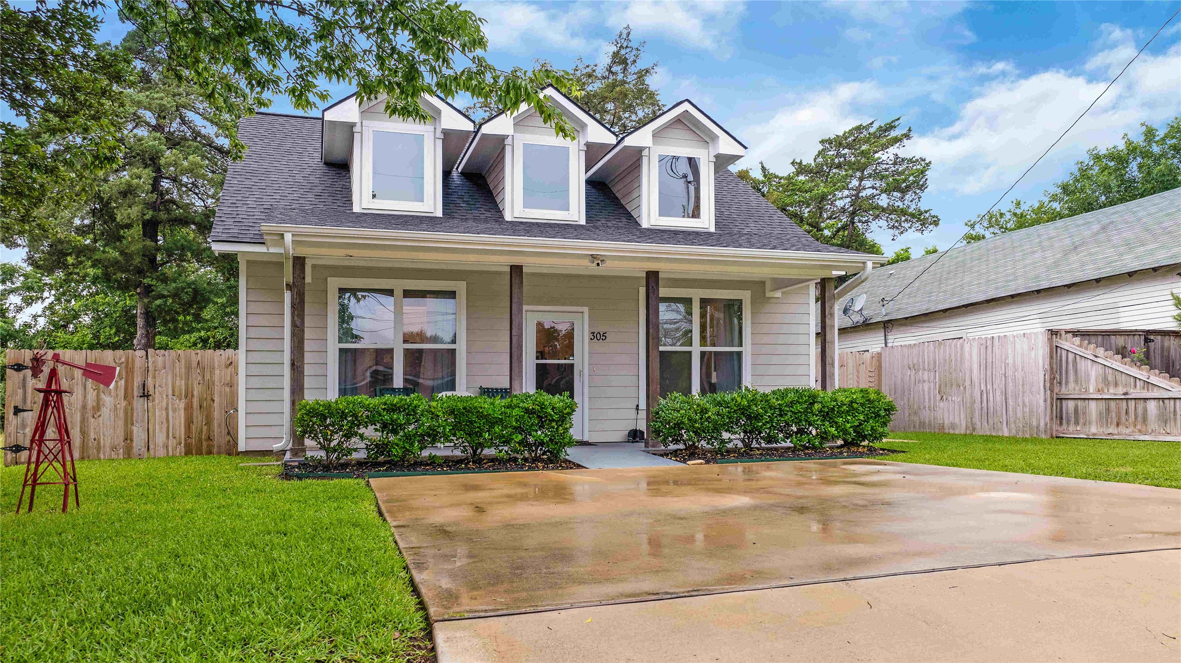 305 Moss Street Bryan TX 77803