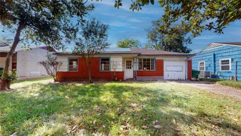 10506 Chesterfield Drive Houston TX 77051