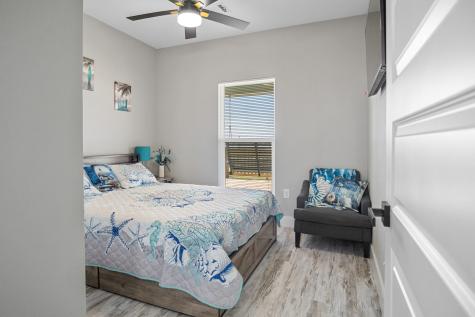 1297 1/2 Mabry Street Gilchrist TX 77617