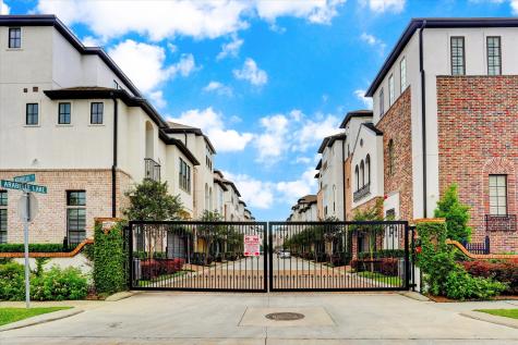 5712 Arabelle Lake Street Houston TX 77007
