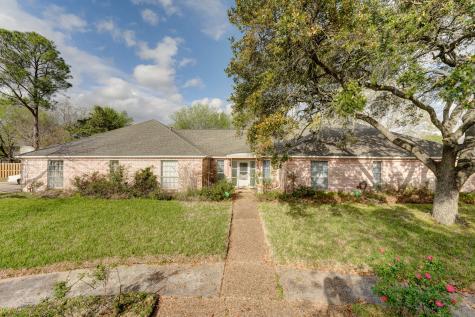 6202 Creekbend Drive Houston TX 77096
