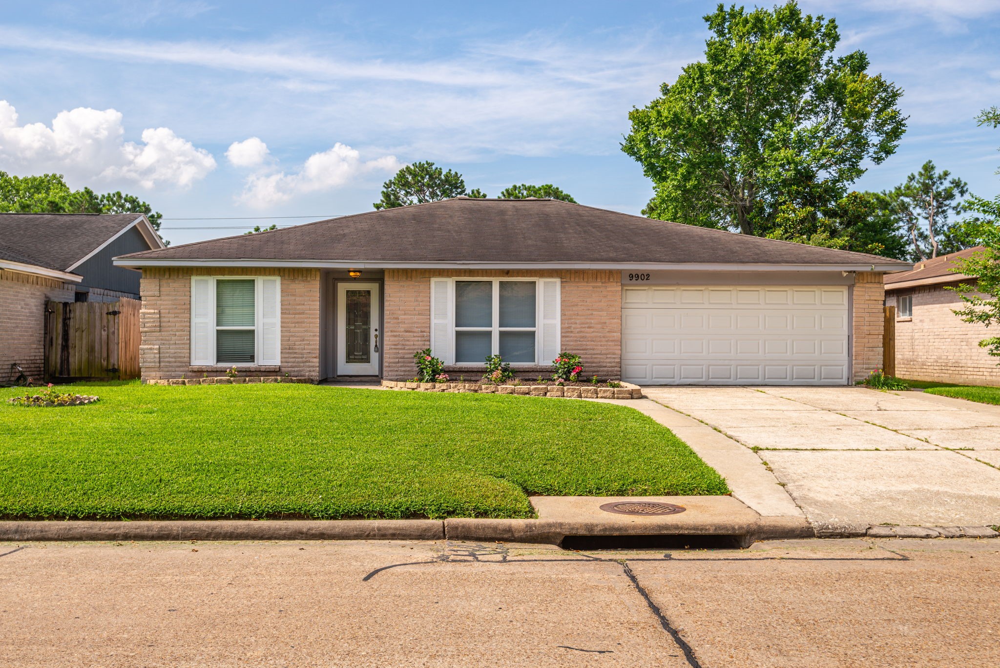 9902 Robin Street La Porte TX 77571