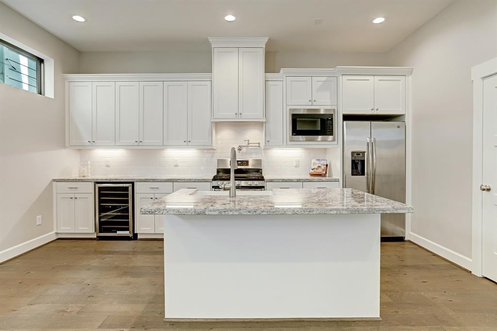 5905 Petty Street E Houston TX 77007