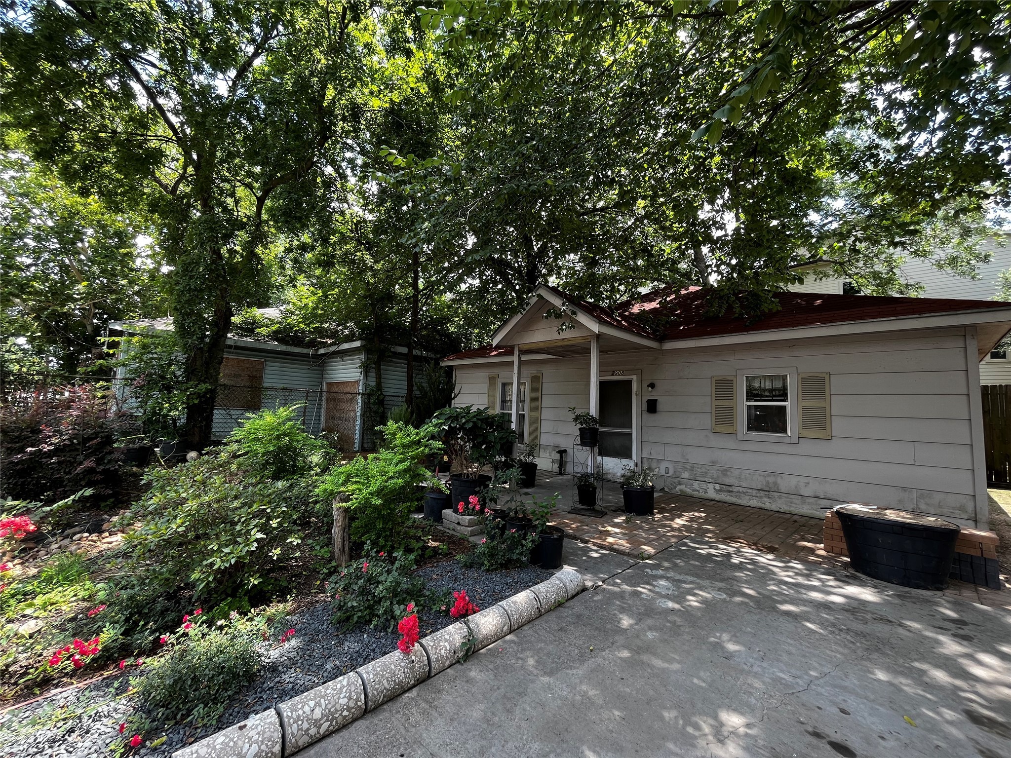 2908 Baer Street Houston TX 77020