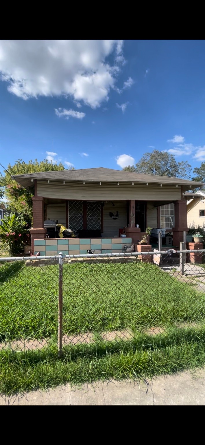 419 N Everton Street Houston TX 77003