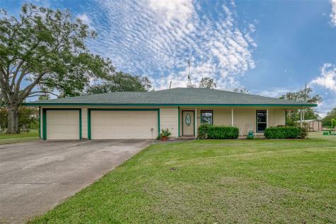 2054 Newgulf Drive Boling TX 77420