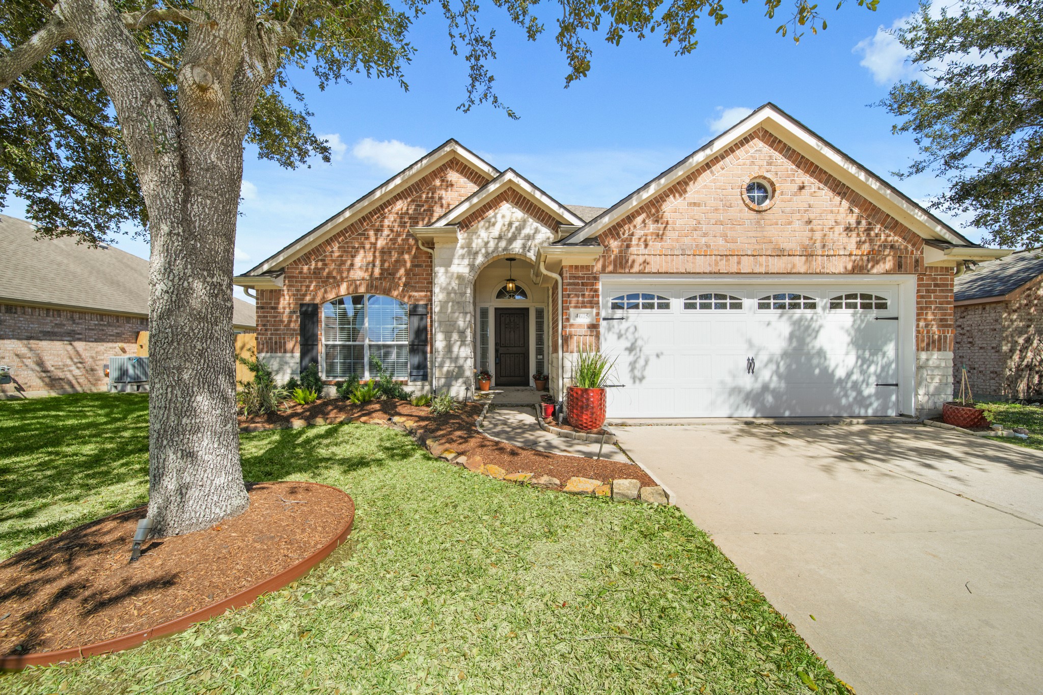 4605 Cedar Hill Drive Pearland TX 77584