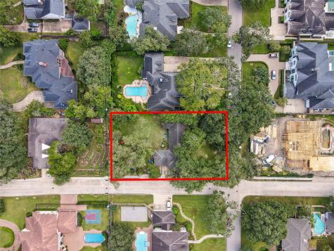 5324 Pine Street Bellaire TX 77401