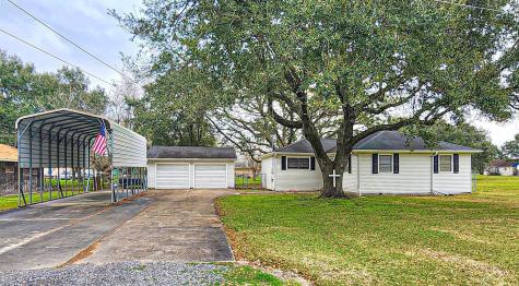 6490 Acres Avenue Port Arthur TX 77640