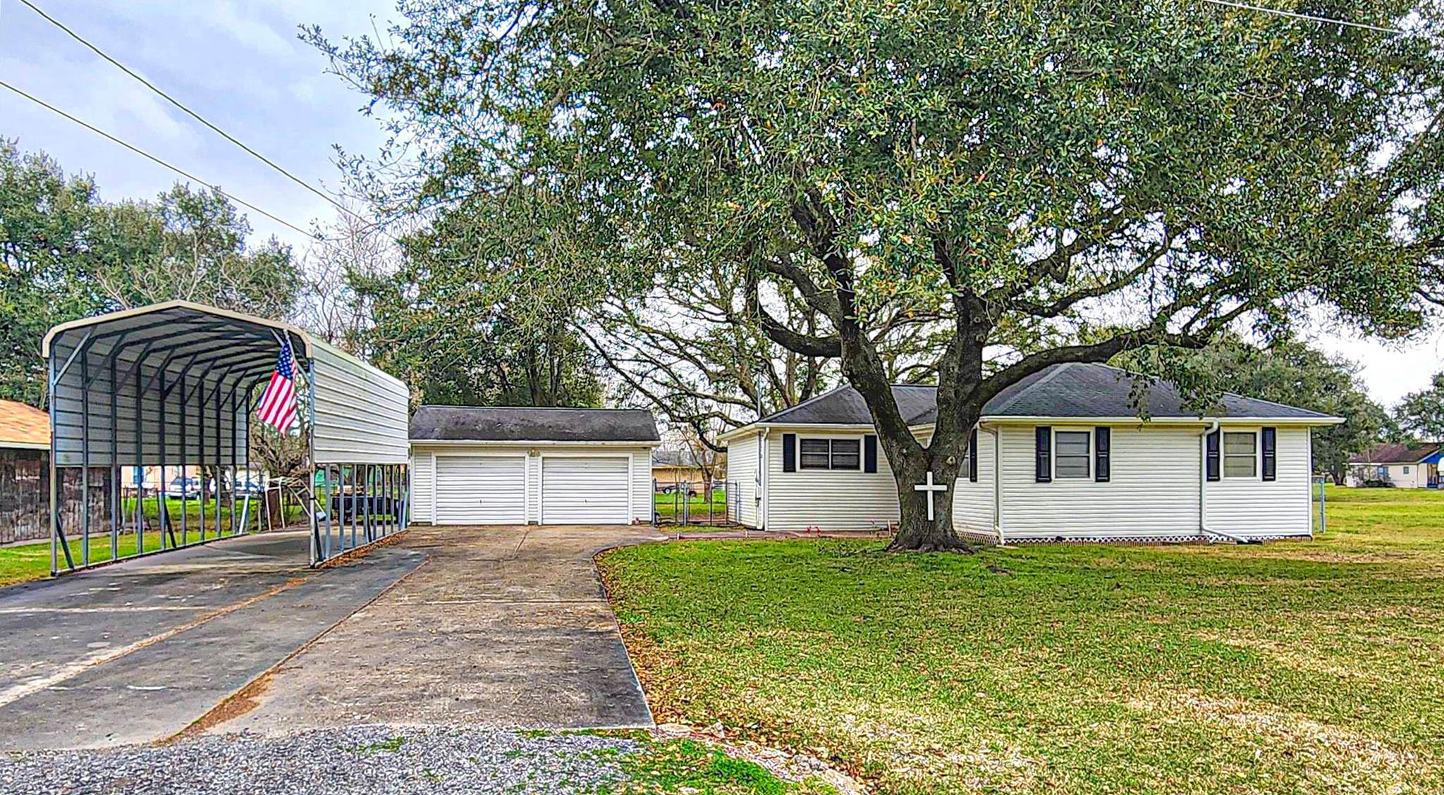 6490 Acres Avenue Port Arthur TX 77640