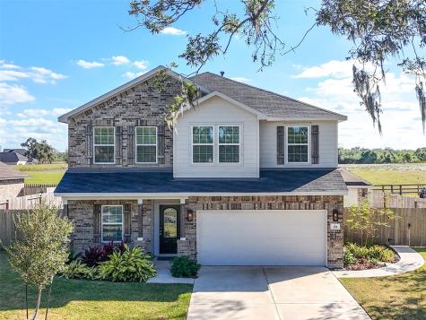 335 Twin Lakes Boulevard W West Columbia TX 77486
