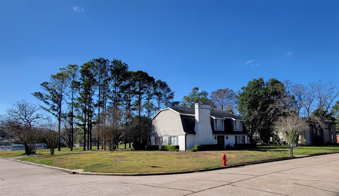 210 W Castle Harbour Drive Friendswood TX 77546