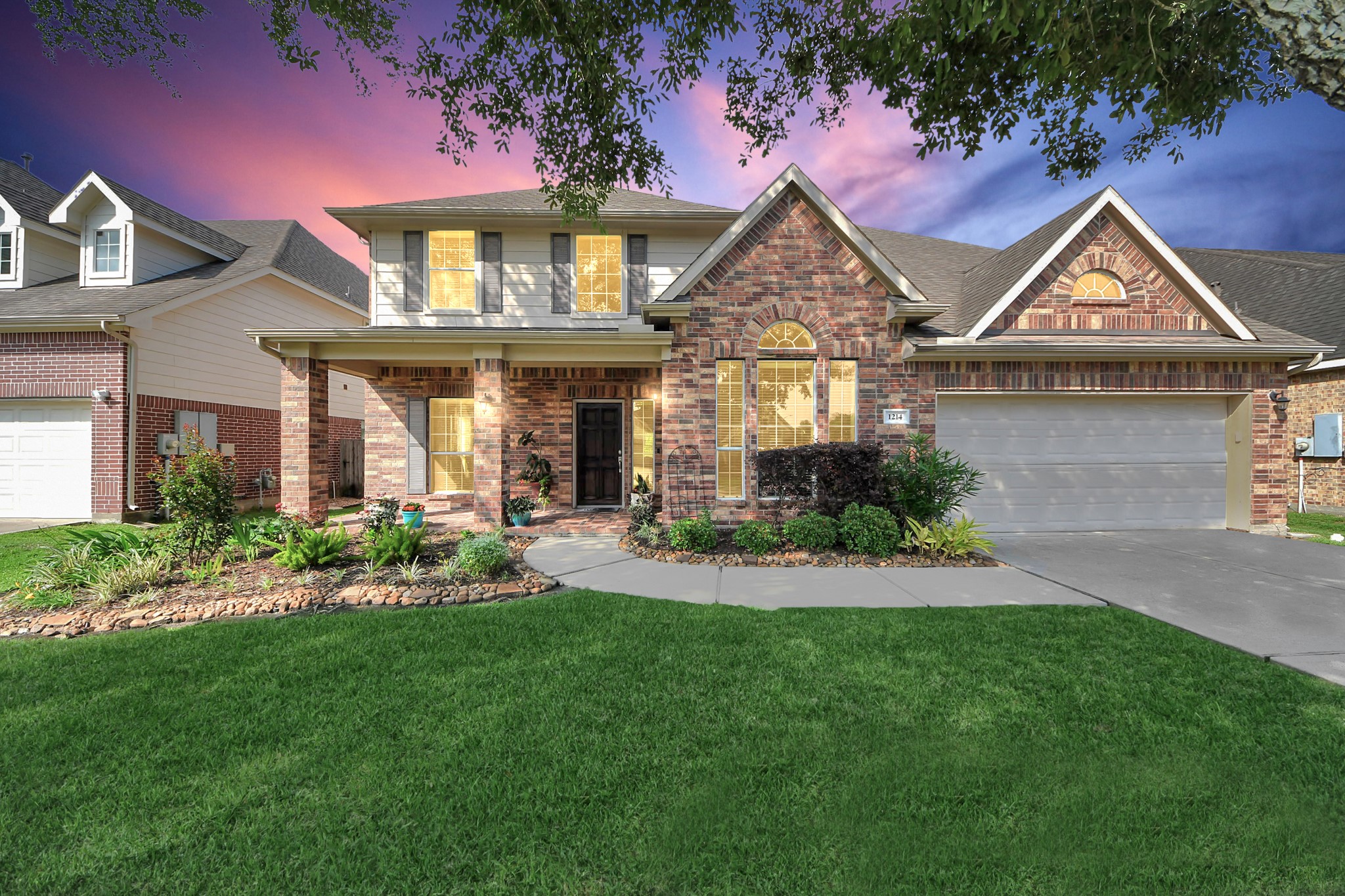 1214 Abigail Lane Friendswood TX 77546