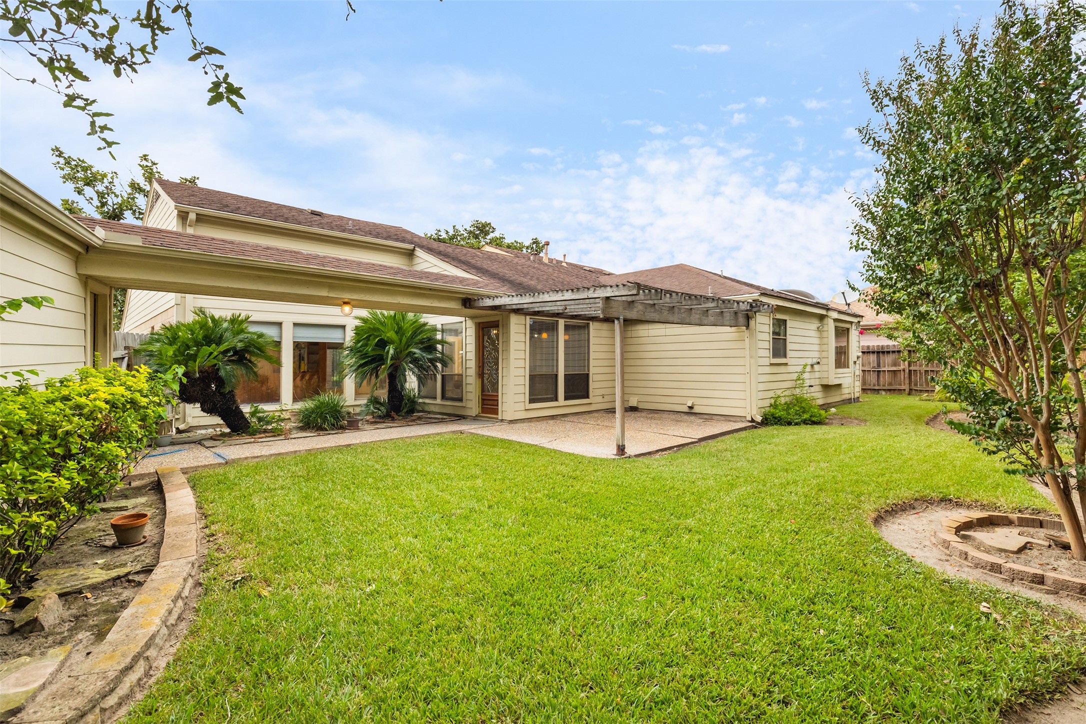 2419 Willow Lake Drive Houston TX 77077
