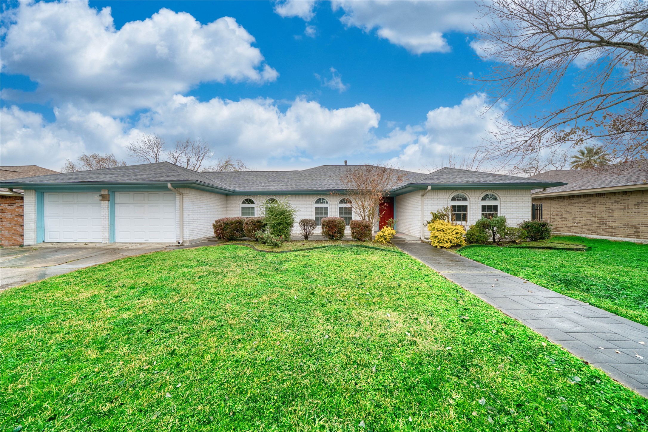 900 Birdsong Drive Baytown TX 77521