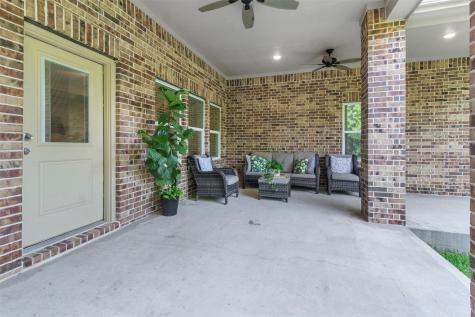 13336 Lake Breeze Lane Willis TX 77318