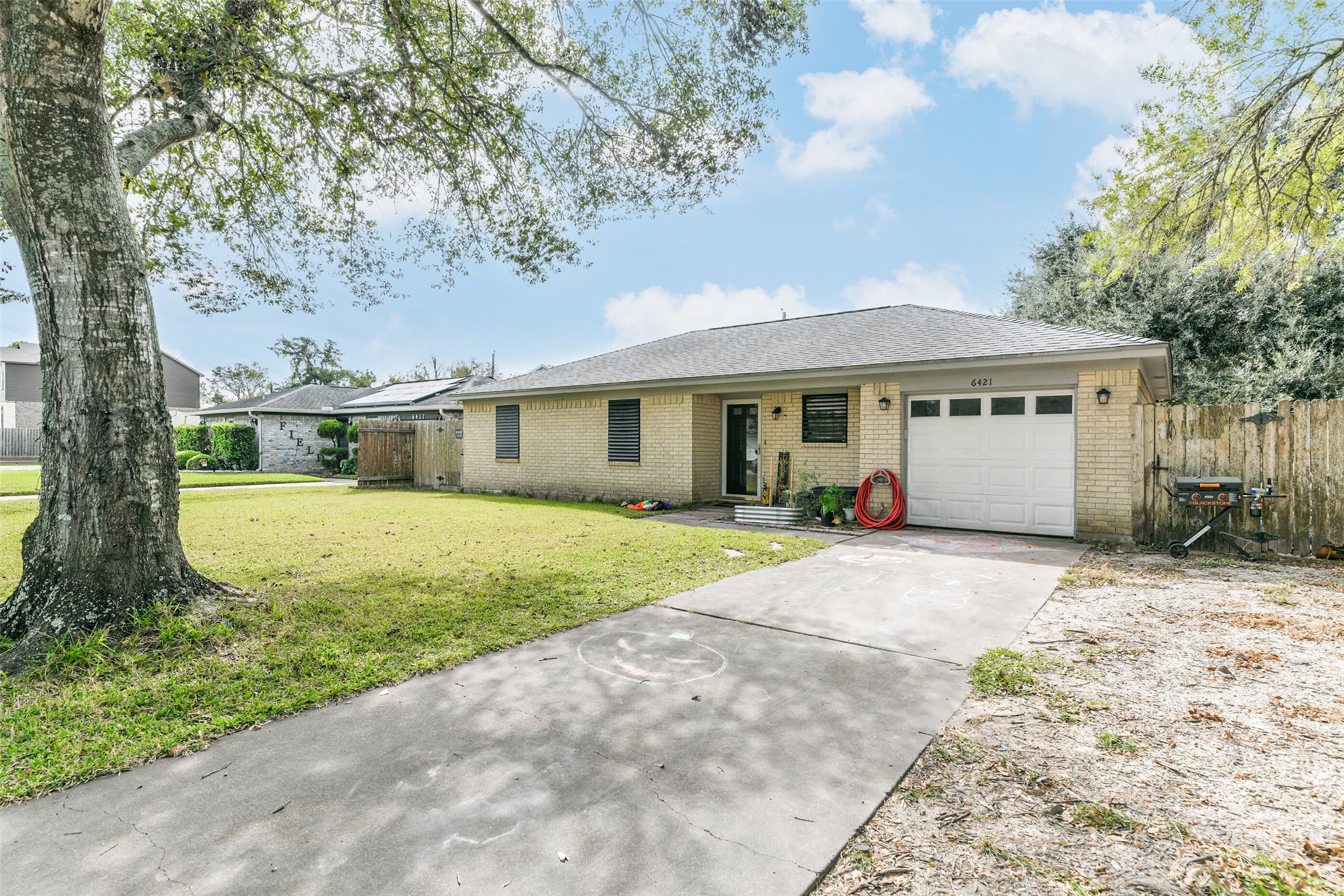 6421 N Ridgecrest Drive Hitchcock TX 77563