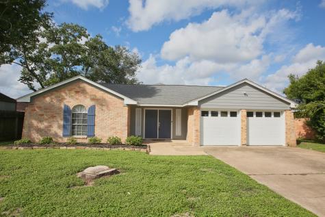 2817 N Remington Drive Angleton TX 77515