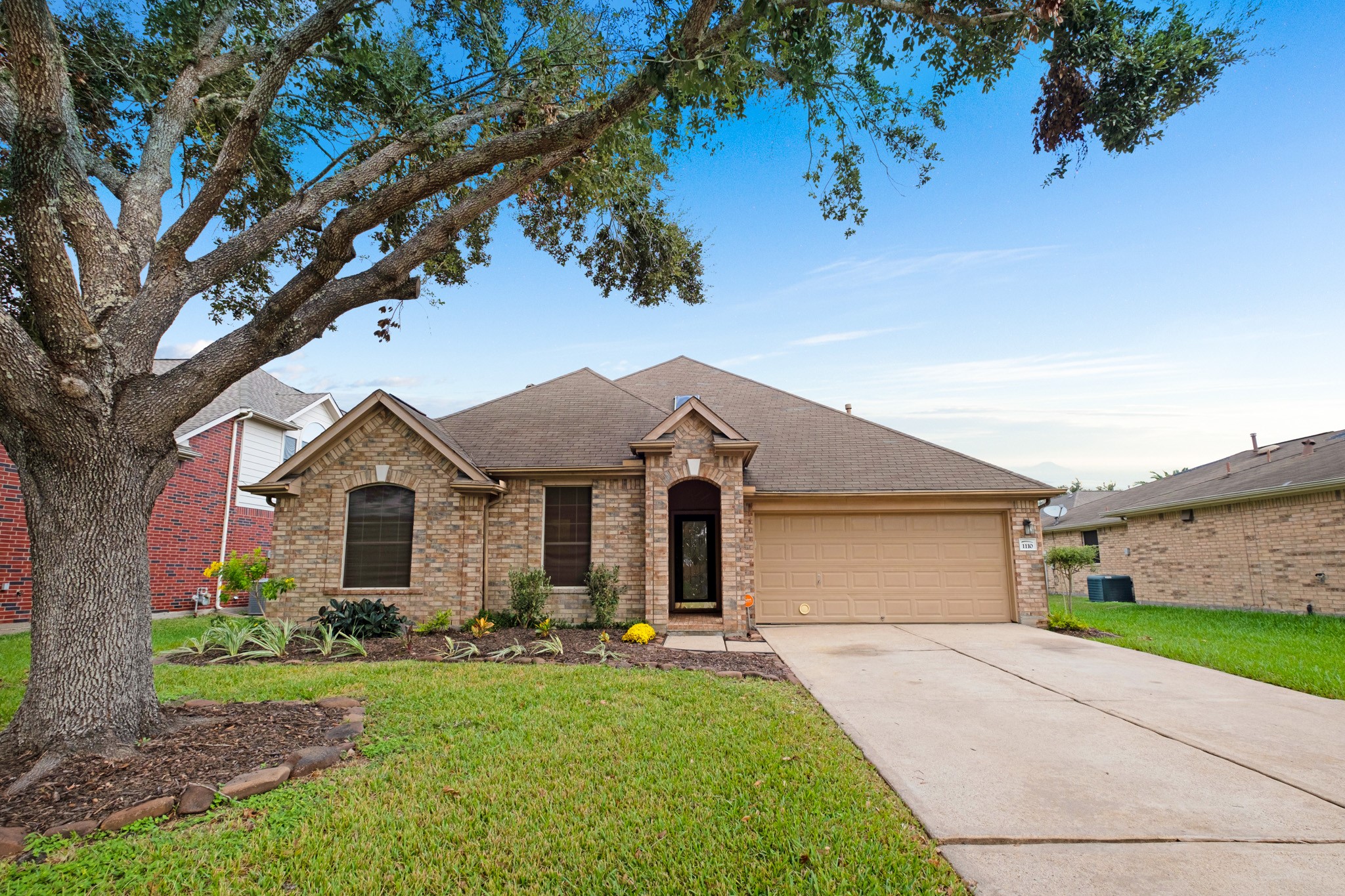 1110 Hunter Green Lane Fresno TX 77545