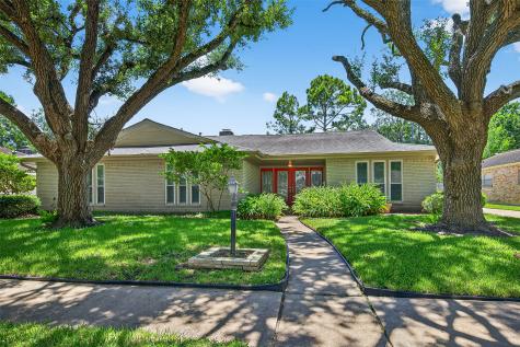7723 Braesdale Lane Houston TX 77071