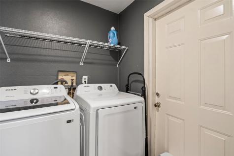2061 Road 5100 Cleveland TX 77327