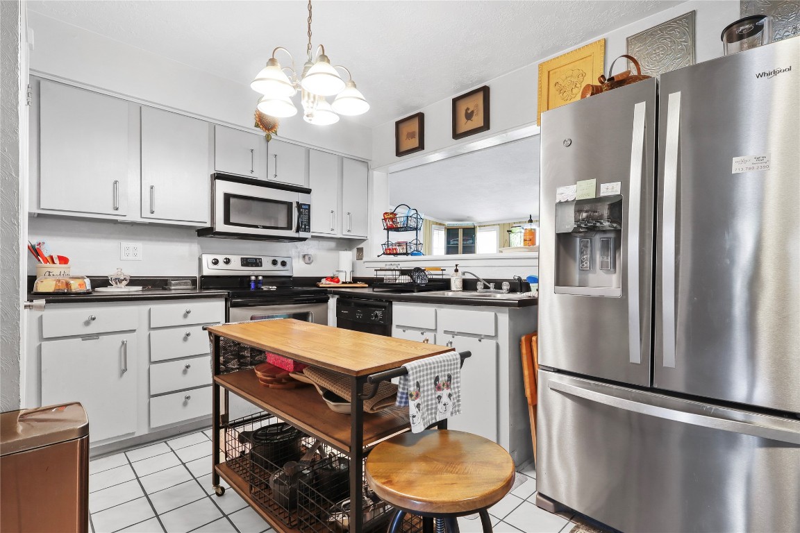 826 Ivyhollow Drive Channelview TX 77530