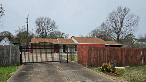 9327 Campbell Road Houston TX 77080