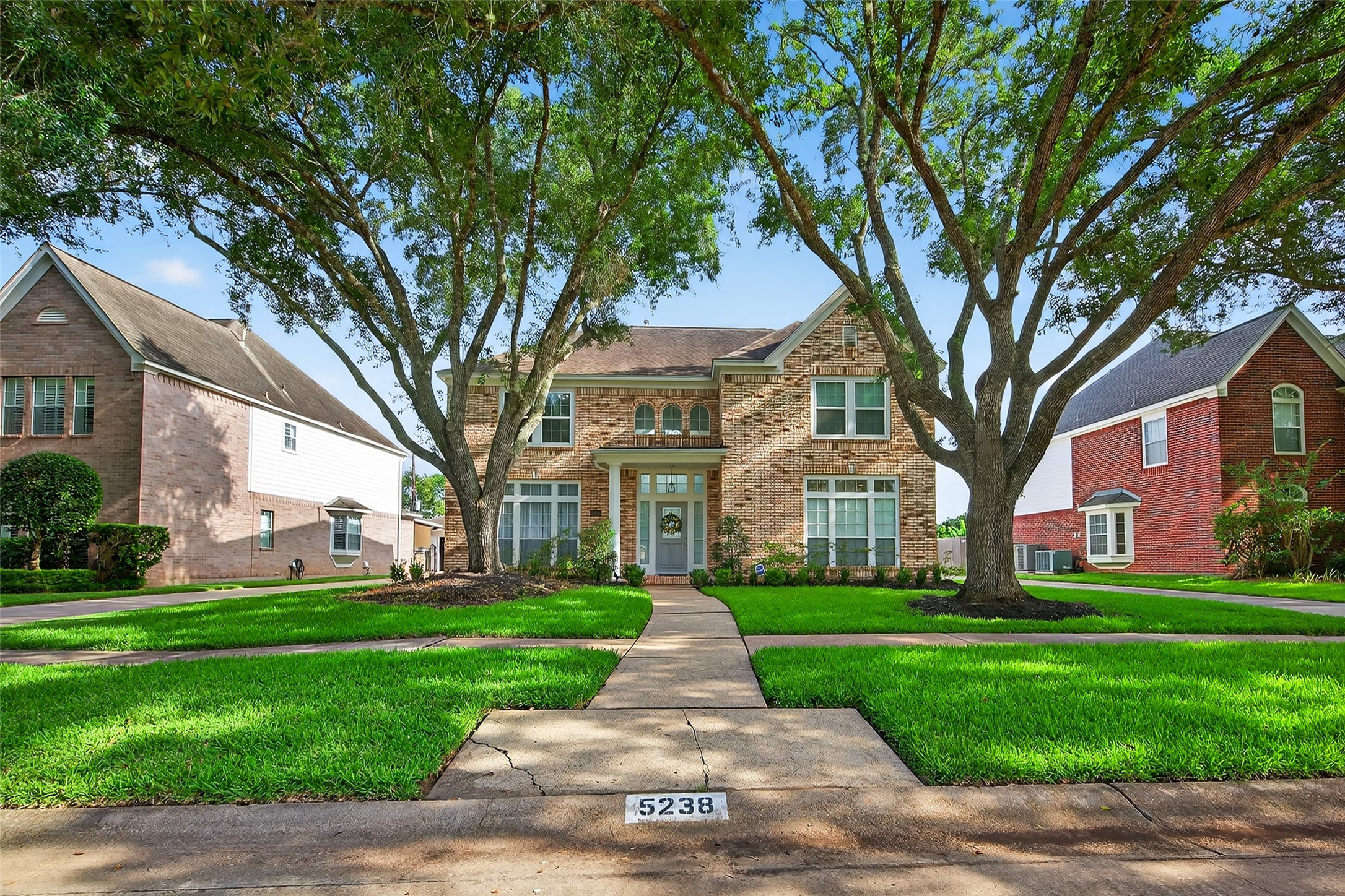 5238 Avondale Drive Sugar Land TX 77479