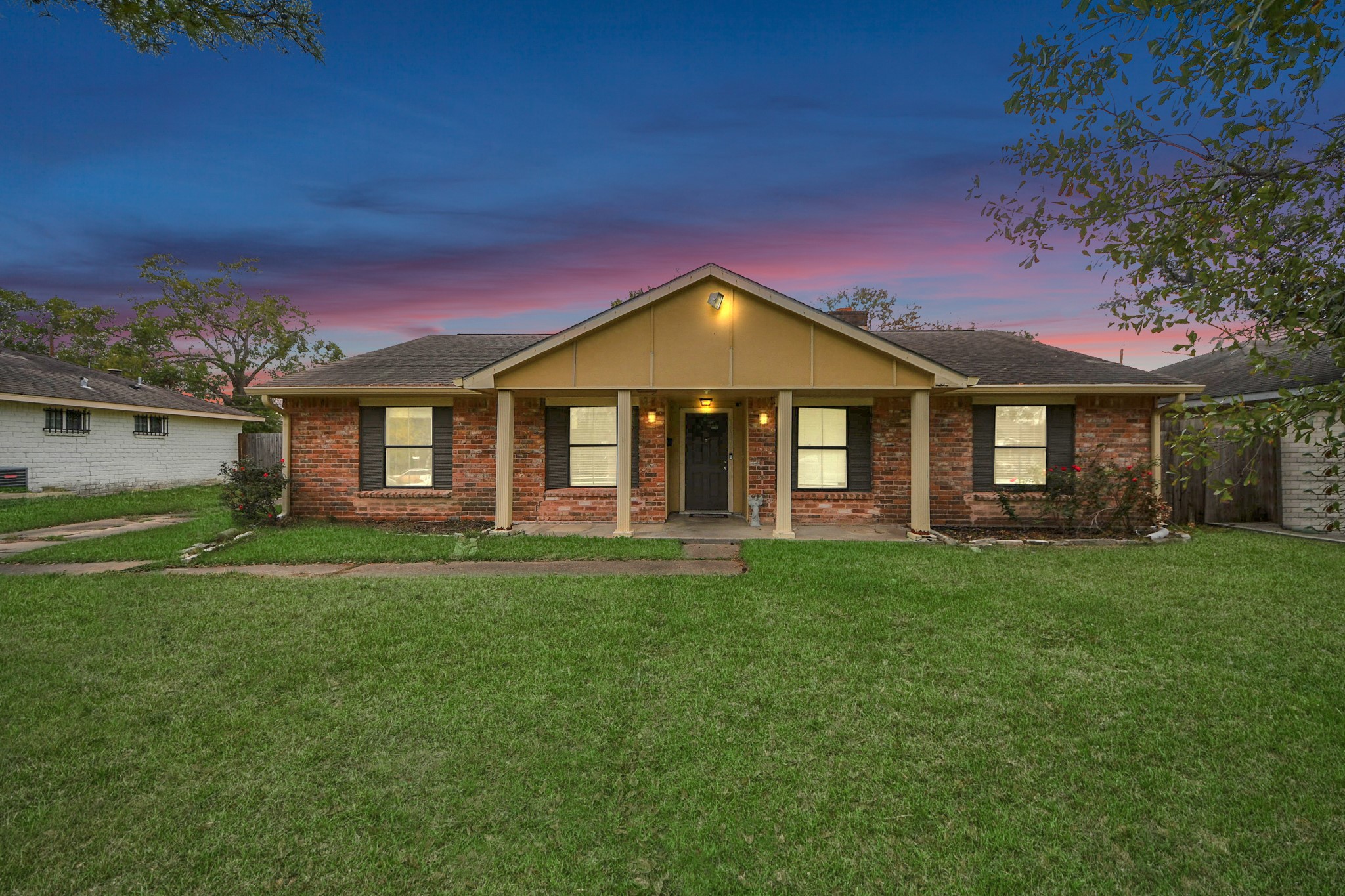 11806 Sharpview Drive Houston TX 77072