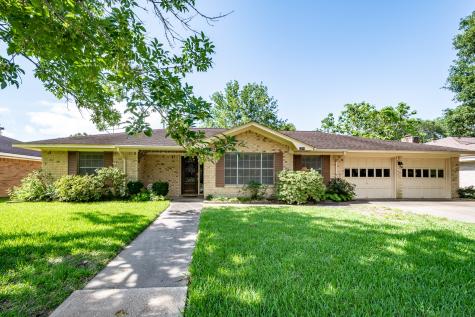 2203 Mockingbird Lane Baytown TX 77520