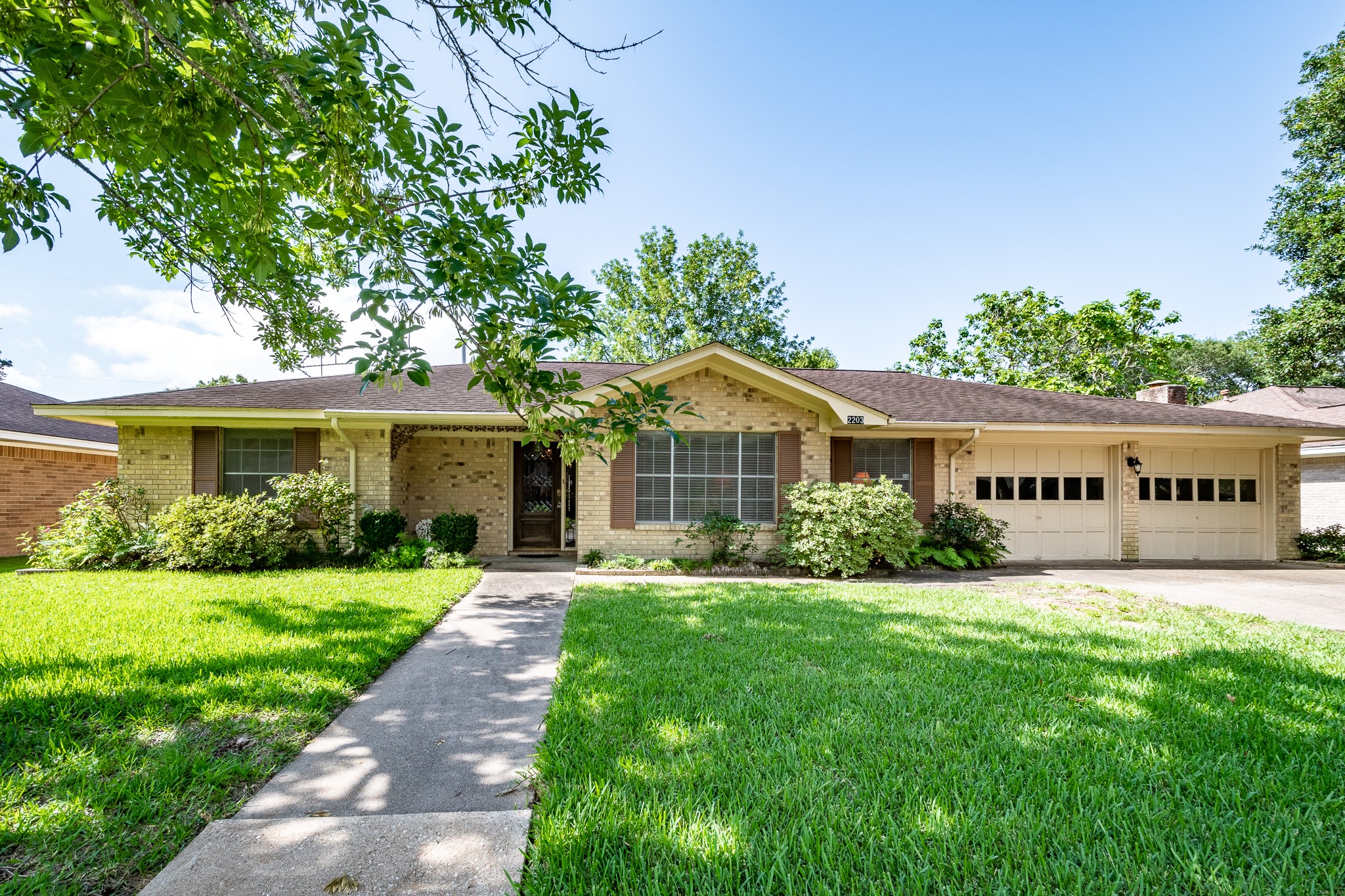 2203 Mockingbird Lane Baytown TX 77520