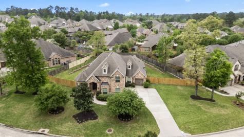 2118 Graystone Hills Drive Conroe TX 77304