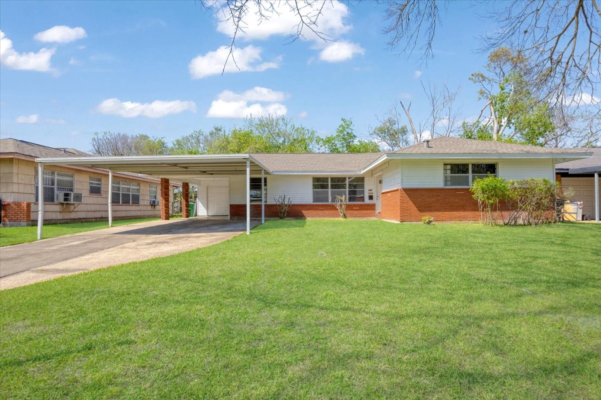 6215 Simsdale Street Houston TX 77087