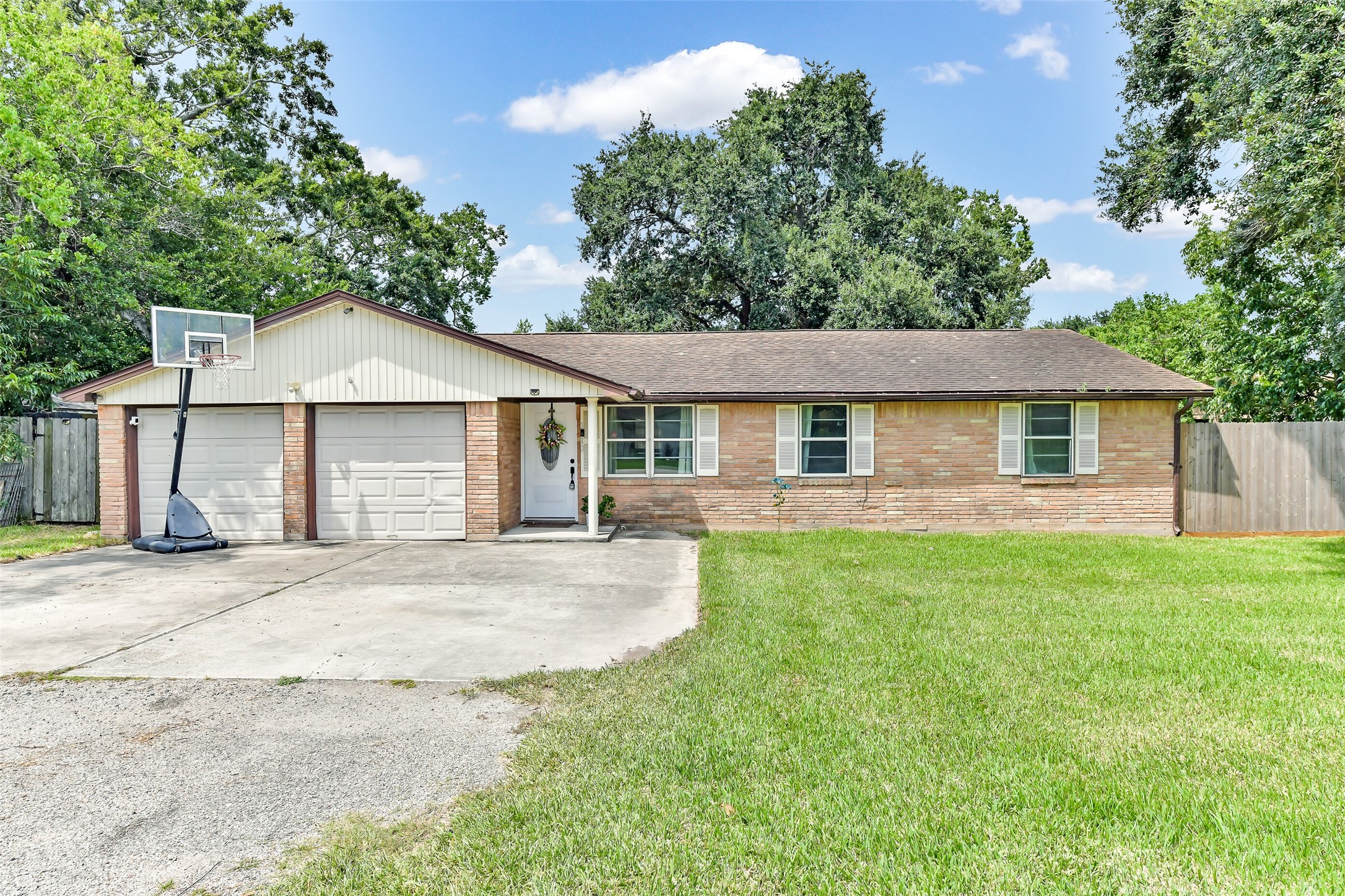 1210 Esther Street Kemah TX 77565