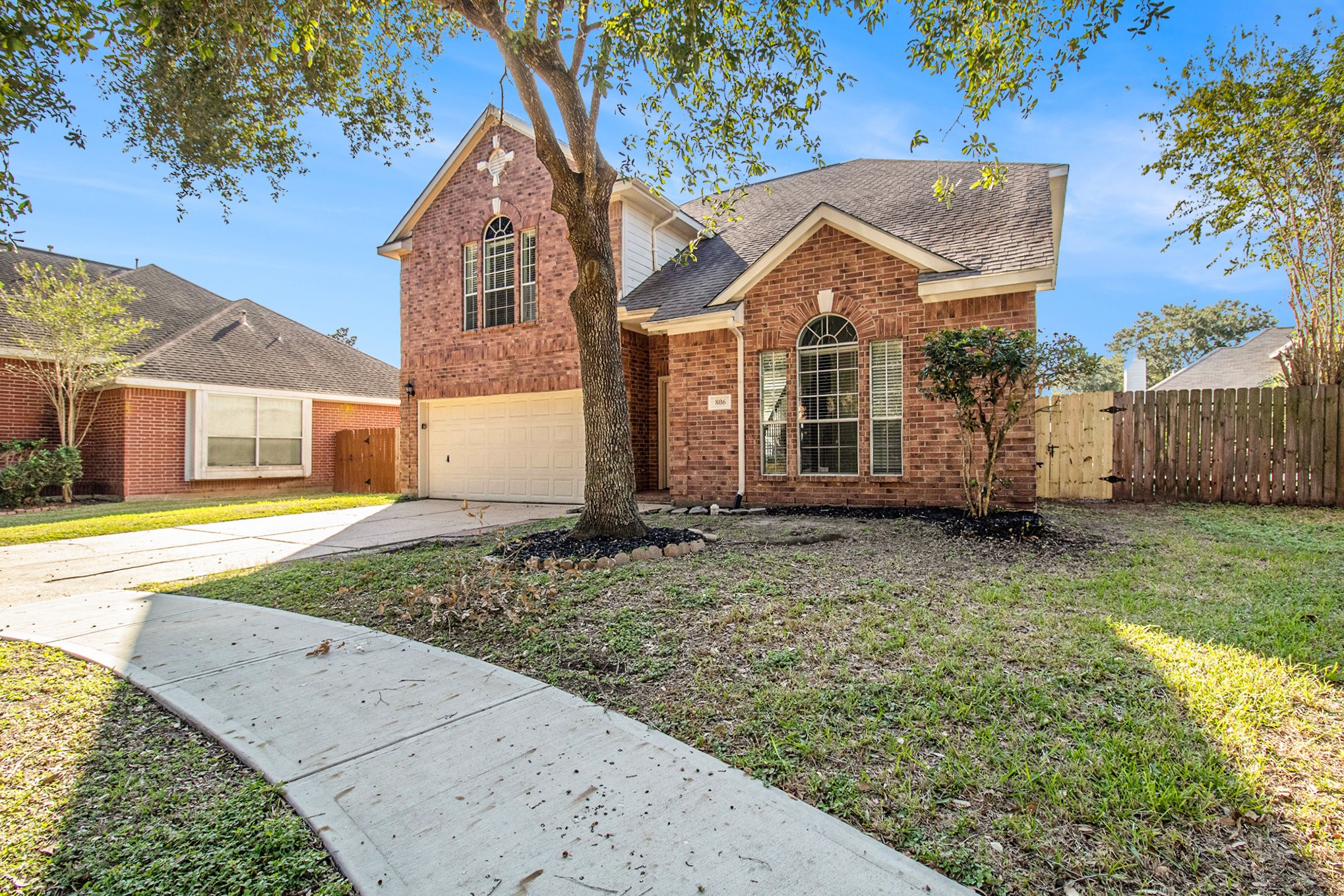 806 Tennyson Drive Pearland TX 77584