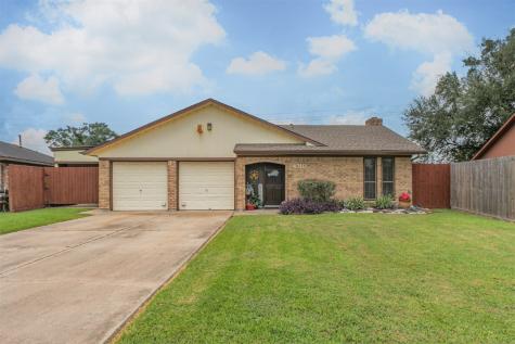 4310 Fairhill Street Pasadena TX 77505