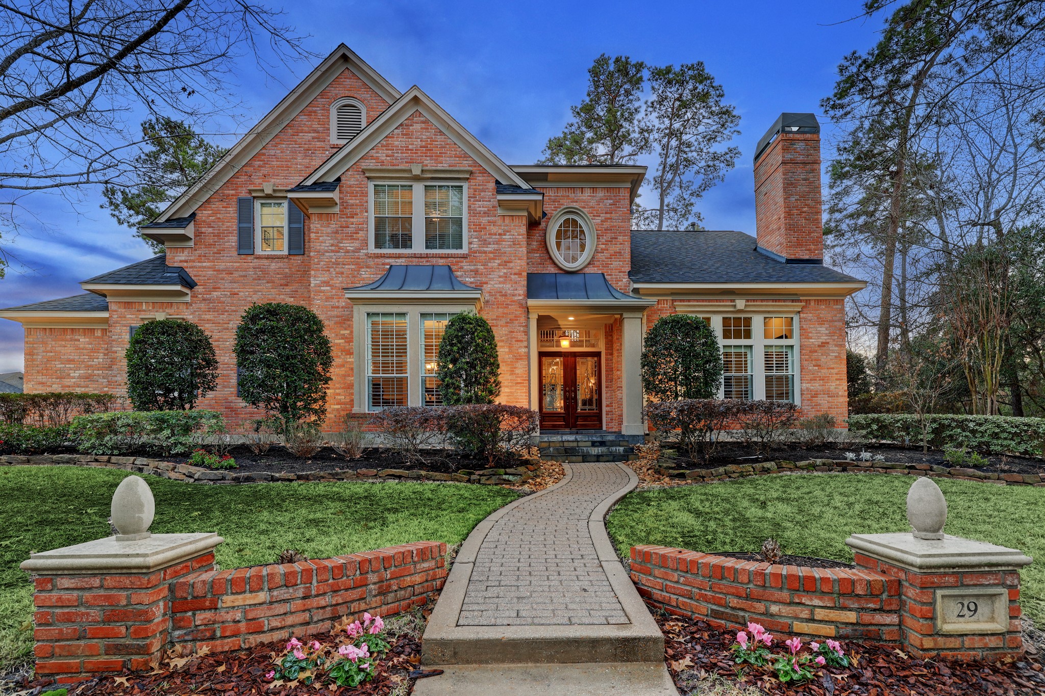 29 Club Oak Court Kingwood TX 77339