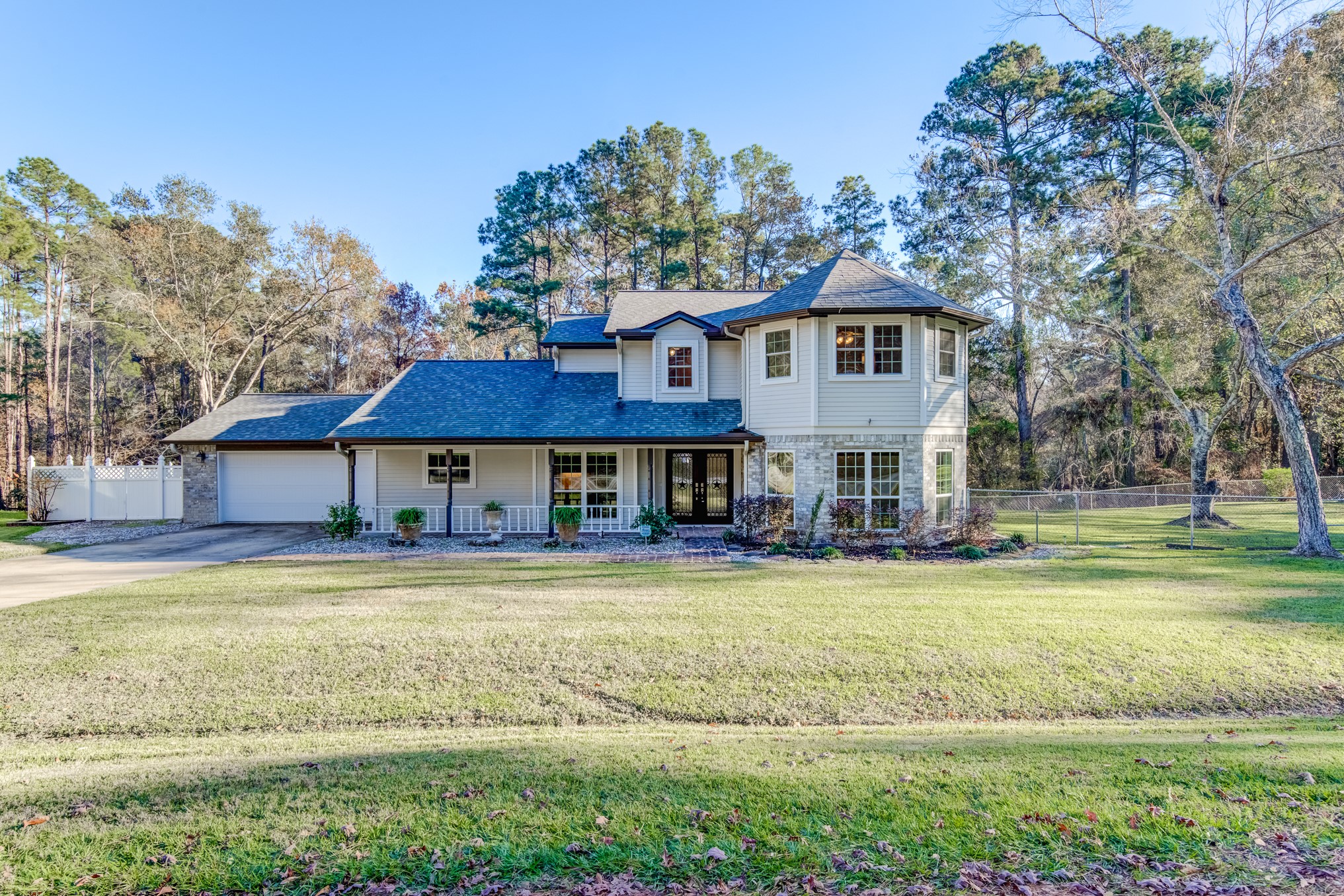 1661 White Oak Creek Drive Conroe TX 77304